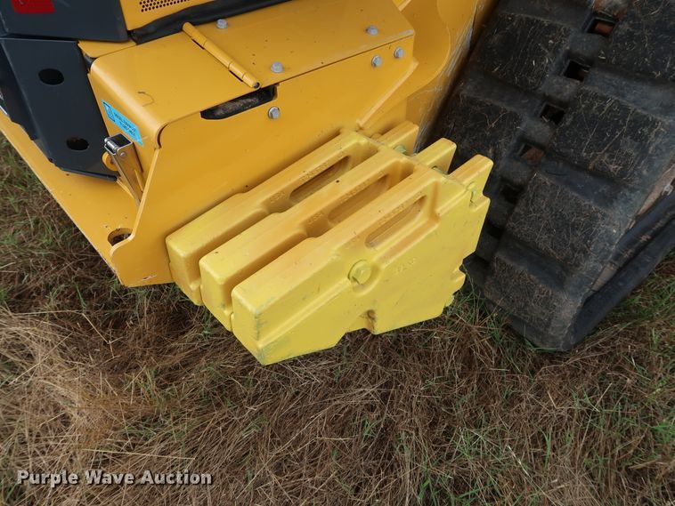 image for item DG4027 2018 John Deere 333G skid steer