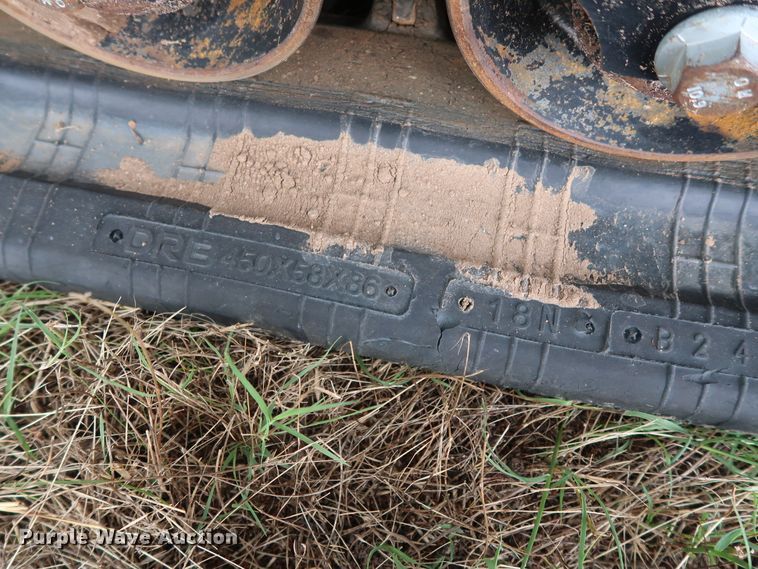 image for item DG4027 2018 John Deere 333G skid steer