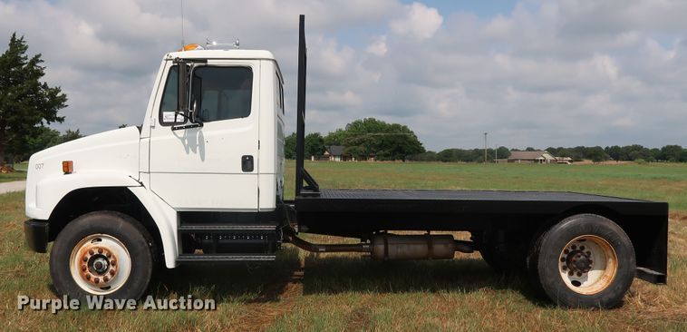 image for item DG4028 1996 Freightliner FL70 flatbed truck