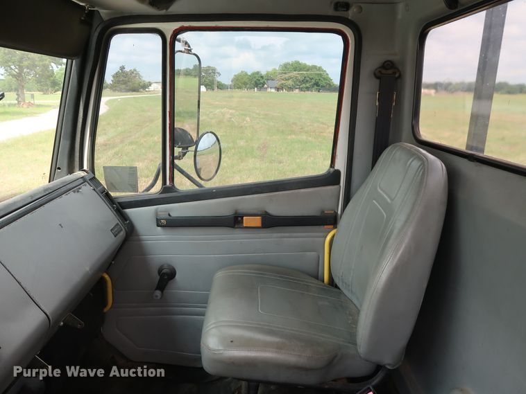 image for item DG4028 1996 Freightliner FL70 flatbed truck