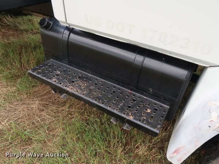 image for item DG4028 1996 Freightliner FL70 flatbed truck