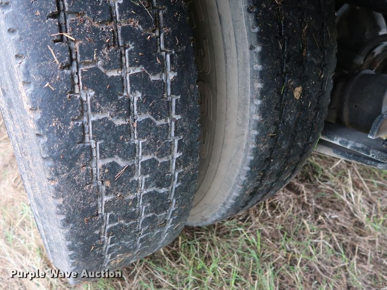 image for item DG4028 1996 Freightliner FL70 flatbed truck