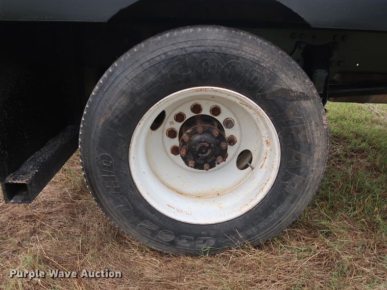 image for item DG4028 1996 Freightliner FL70 flatbed truck