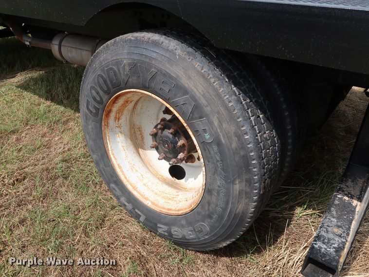 image for item DG4028 1996 Freightliner FL70 flatbed truck