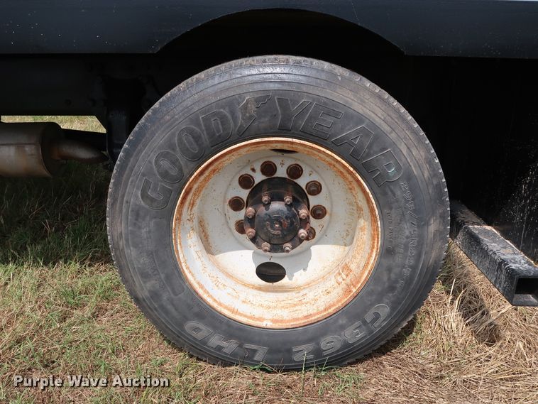 image for item DG4028 1996 Freightliner FL70 flatbed truck