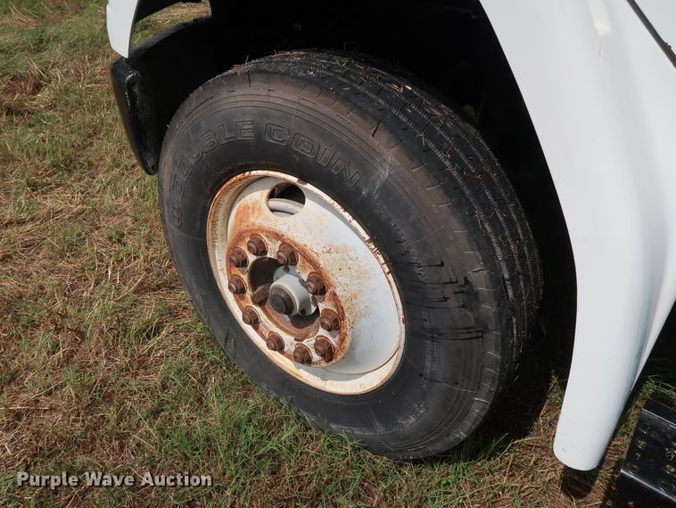 image for item DG4028 1996 Freightliner FL70 flatbed truck