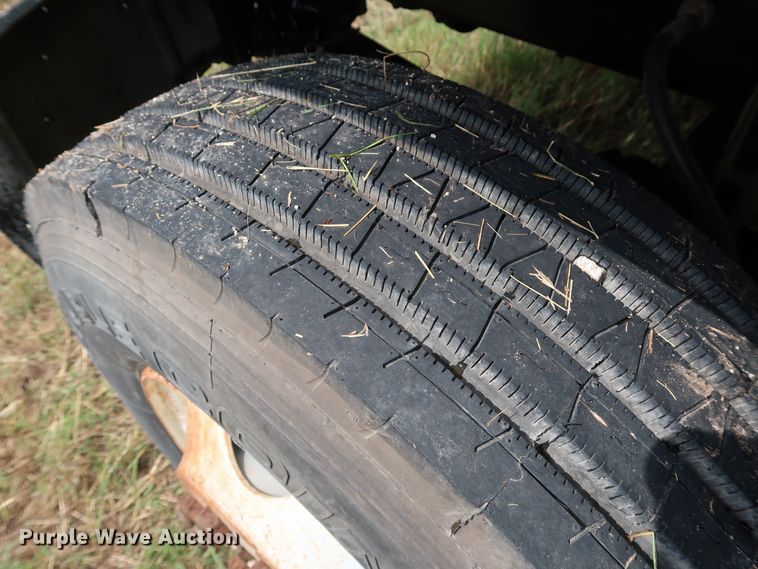 image for item DG4028 1996 Freightliner FL70 flatbed truck