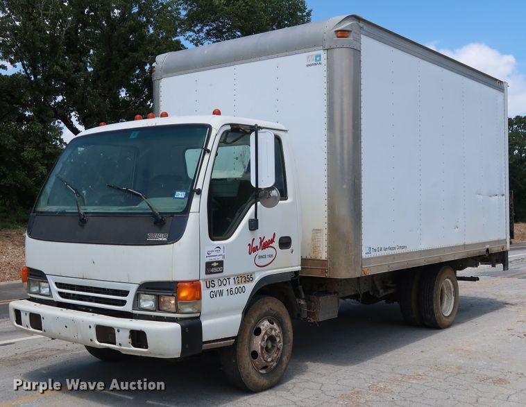 image for item DG4032 2004 Chevrolet W4500 box truck