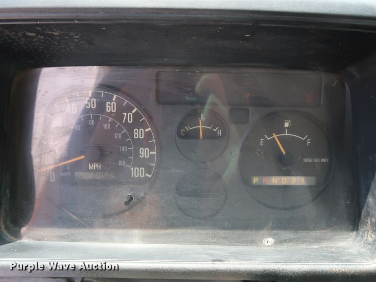 image for item DG4032 2004 Chevrolet W4500 box truck