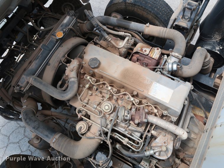 image for item DG4032 2004 Chevrolet W4500 box truck