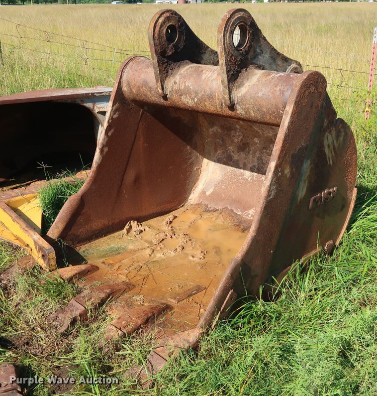 image for item DG4033 Entek 54"W excavator bucket