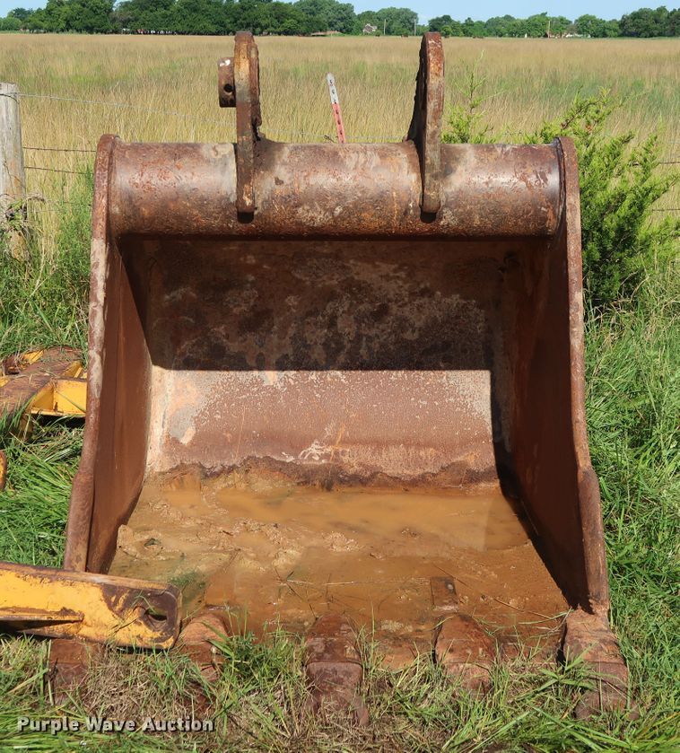 image for item DG4033 Entek 54"W excavator bucket