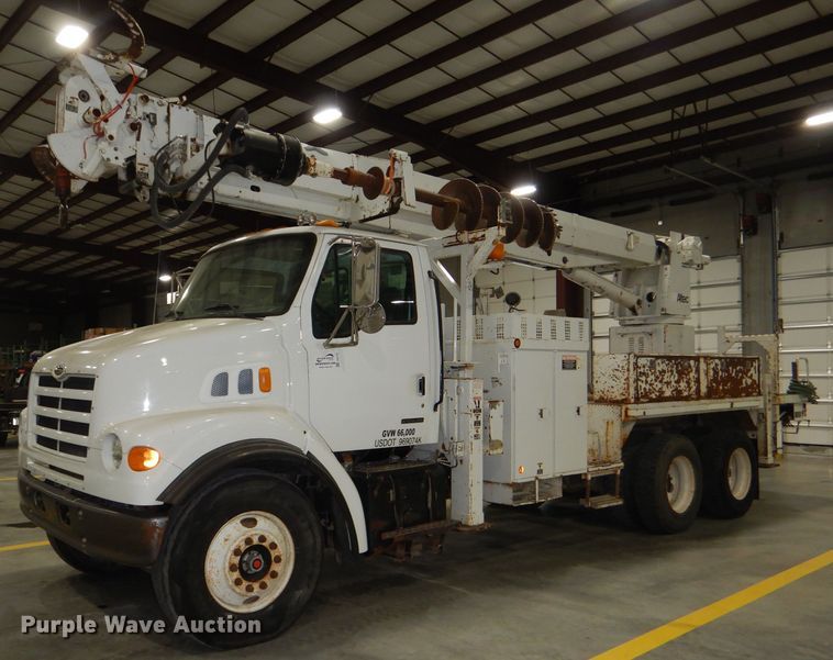 image for item DG4770 2000 Sterling LT7500 digger derrick truck