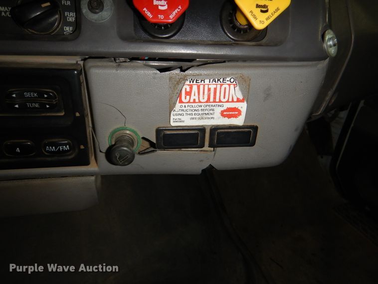 image for item DG4770 2000 Sterling LT7500 digger derrick truck