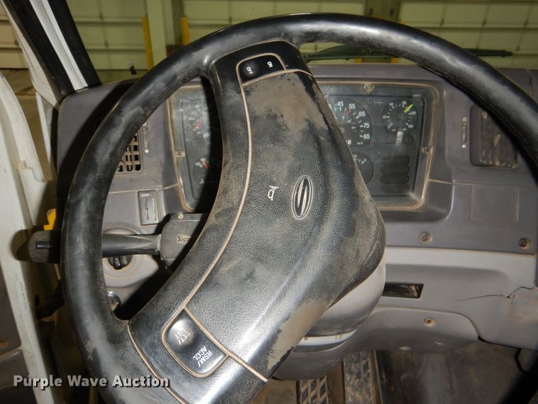 image for item DG4770 2000 Sterling LT7500 digger derrick truck