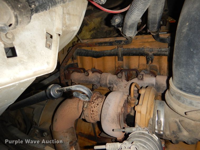 image for item DG4770 2000 Sterling LT7500 digger derrick truck