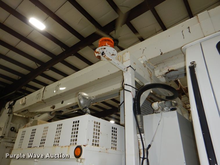 image for item DG4770 2000 Sterling LT7500 digger derrick truck