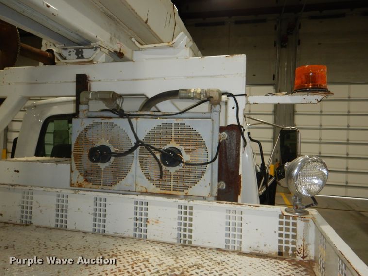 image for item DG4770 2000 Sterling LT7500 digger derrick truck