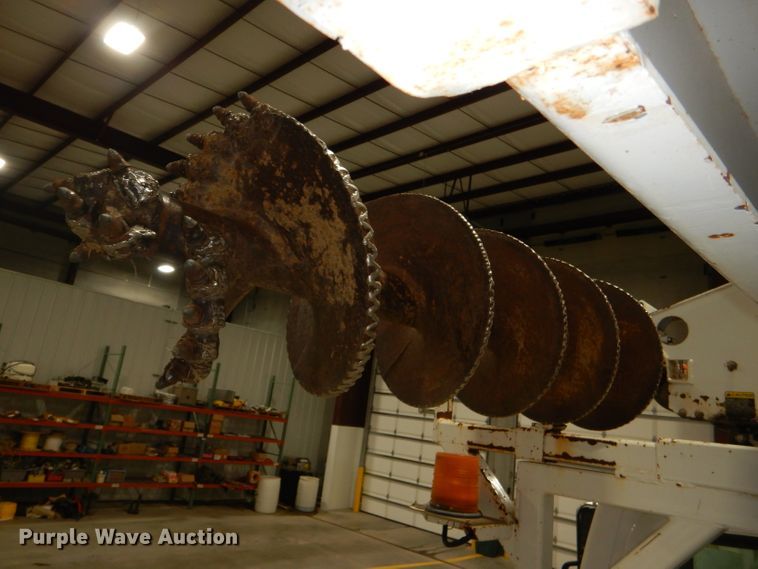 image for item DG4770 2000 Sterling LT7500 digger derrick truck