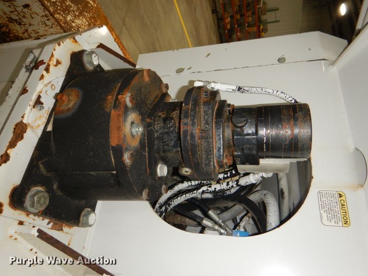 image for item DG4770 2000 Sterling LT7500 digger derrick truck