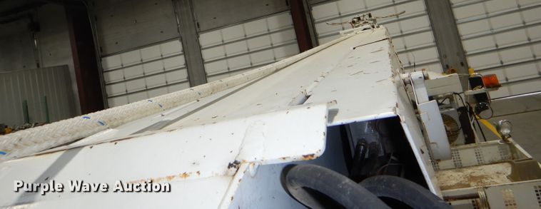 image for item DG4770 2000 Sterling LT7500 digger derrick truck