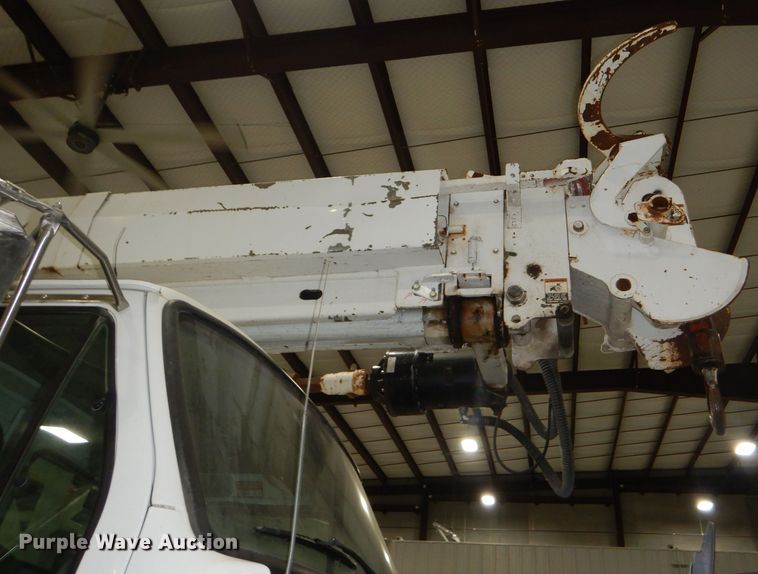 image for item DG4770 2000 Sterling LT7500 digger derrick truck