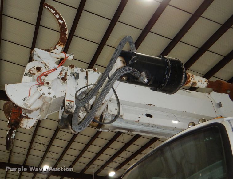 image for item DG4770 2000 Sterling LT7500 digger derrick truck