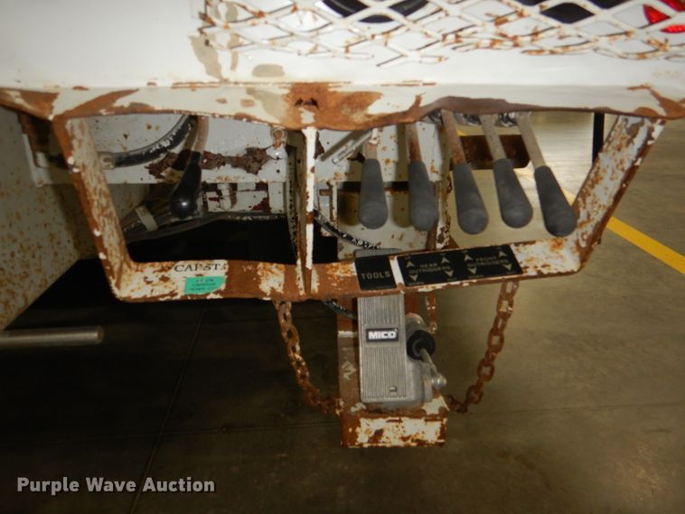 image for item DG4770 2000 Sterling LT7500 digger derrick truck