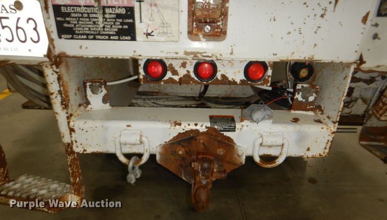 image for item DG4770 2000 Sterling LT7500 digger derrick truck