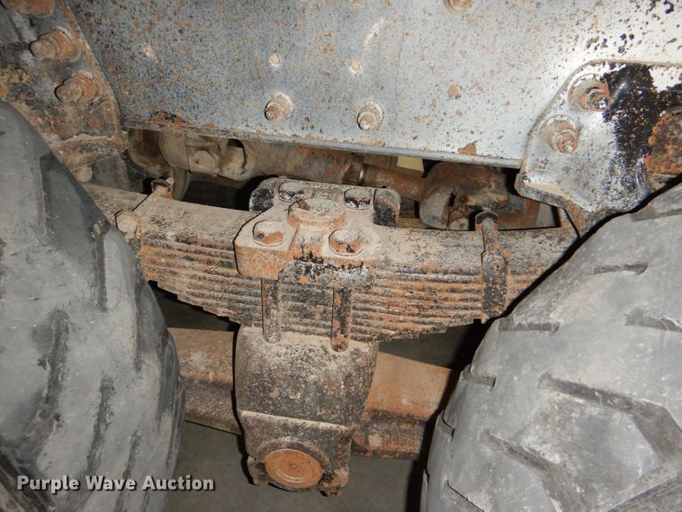 image for item DG4770 2000 Sterling LT7500 digger derrick truck