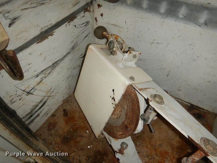 image for item DG4770 2000 Sterling LT7500 digger derrick truck