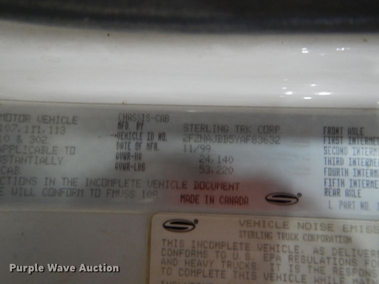 image for item DG4770 2000 Sterling LT7500 digger derrick truck