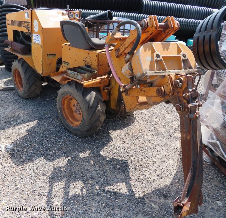 image for item DH0259 Case Davis MXS mini sneaker vibratory cable plow