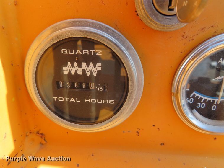 image for item DH0259 Case Davis MXS mini sneaker vibratory cable plow