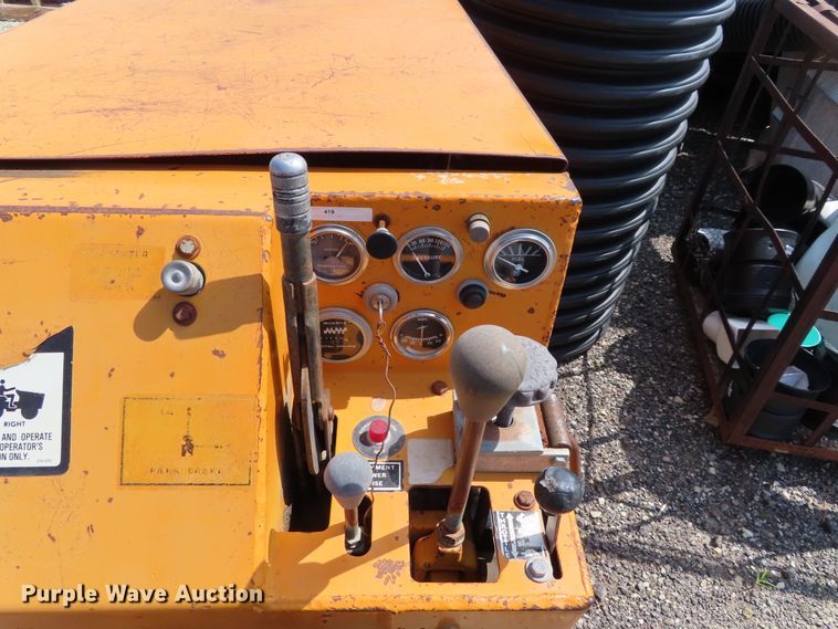 image for item DH0259 Case Davis MXS mini sneaker vibratory cable plow