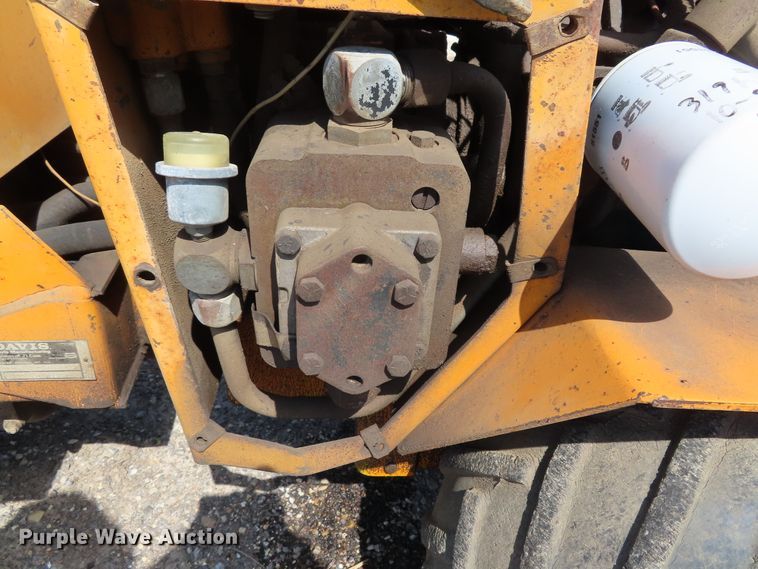 image for item DH0259 Case Davis MXS mini sneaker vibratory cable plow