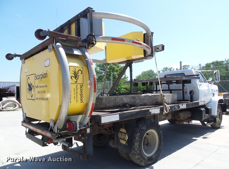 image for item DI0500 1985 Chevrolet C60 flatbed truck