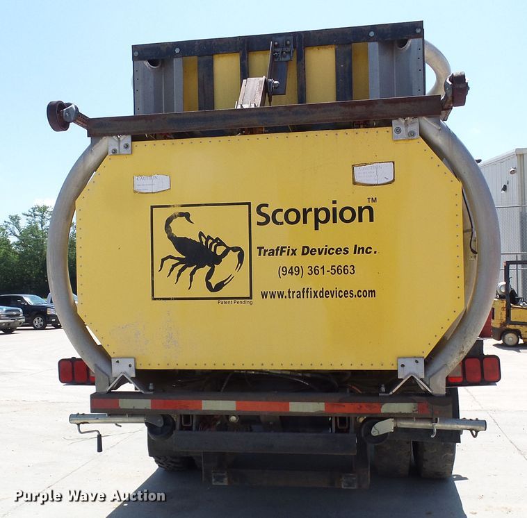 image for item DI0500 1985 Chevrolet C60 flatbed truck