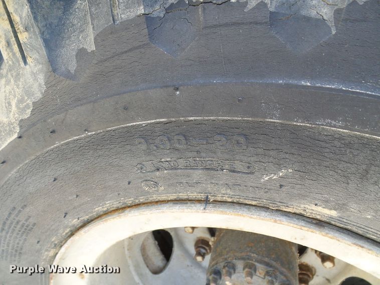 image for item DI0500 1985 Chevrolet C60 flatbed truck