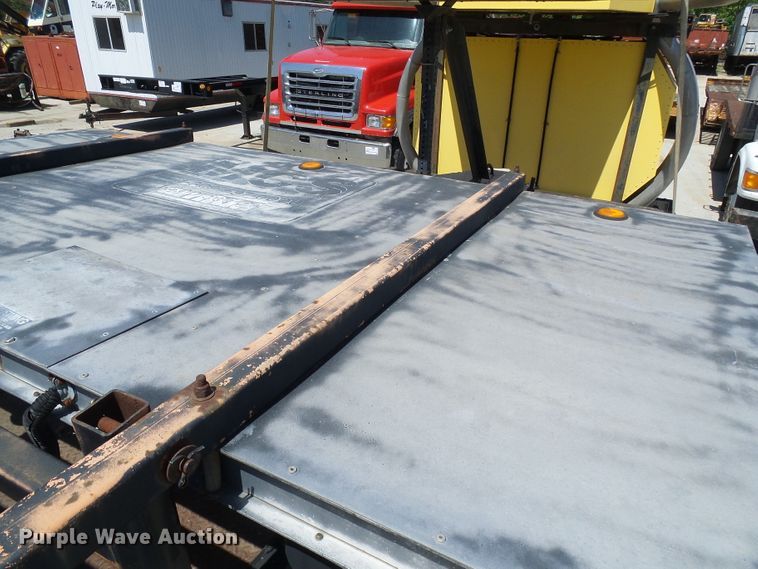 image for item DI0500 1985 Chevrolet C60 flatbed truck