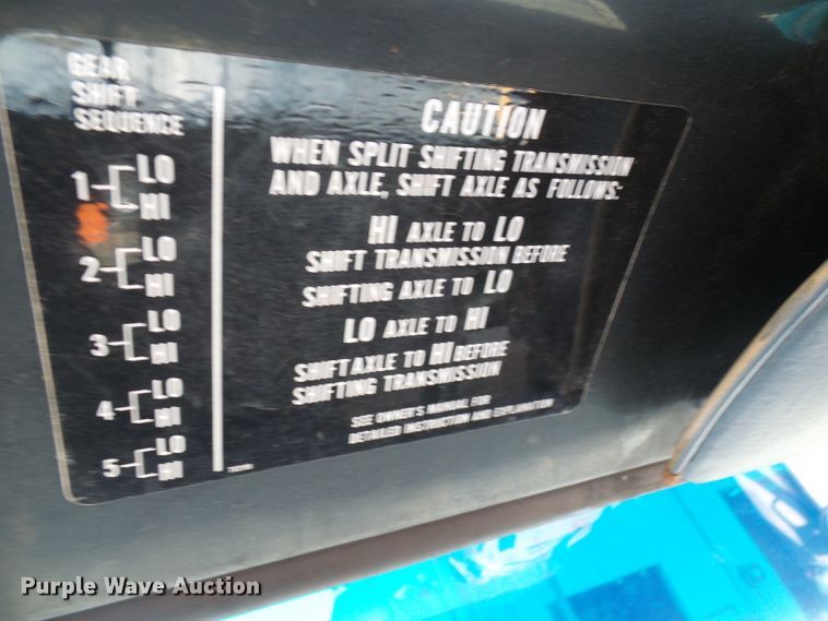 image for item DI0500 1985 Chevrolet C60 flatbed truck