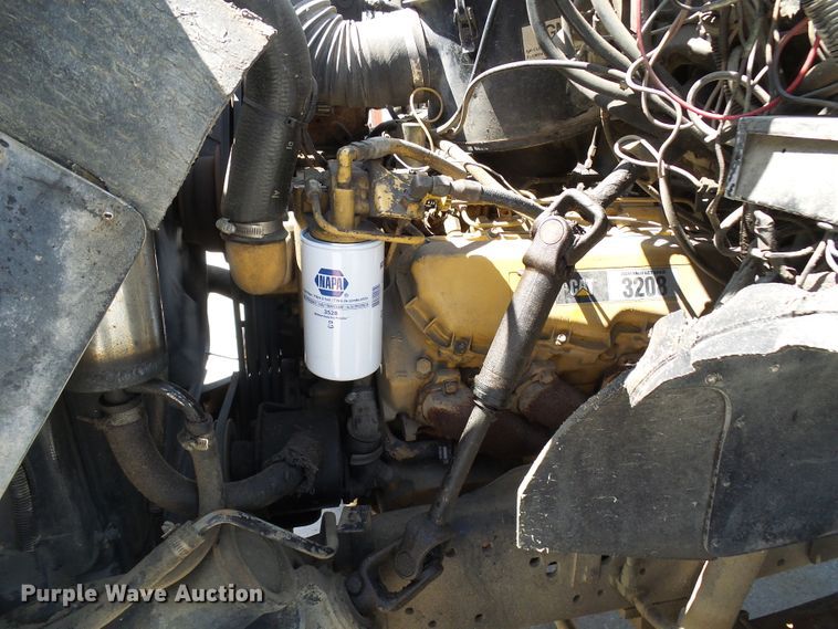 image for item DI0500 1985 Chevrolet C60 flatbed truck