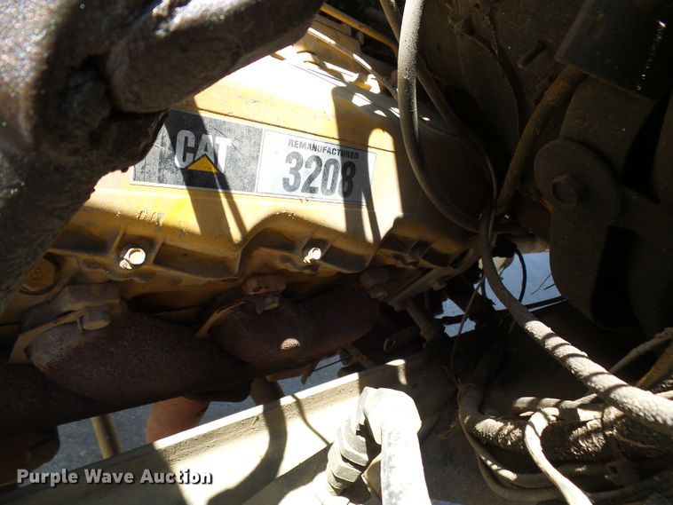 image for item DI0500 1985 Chevrolet C60 flatbed truck