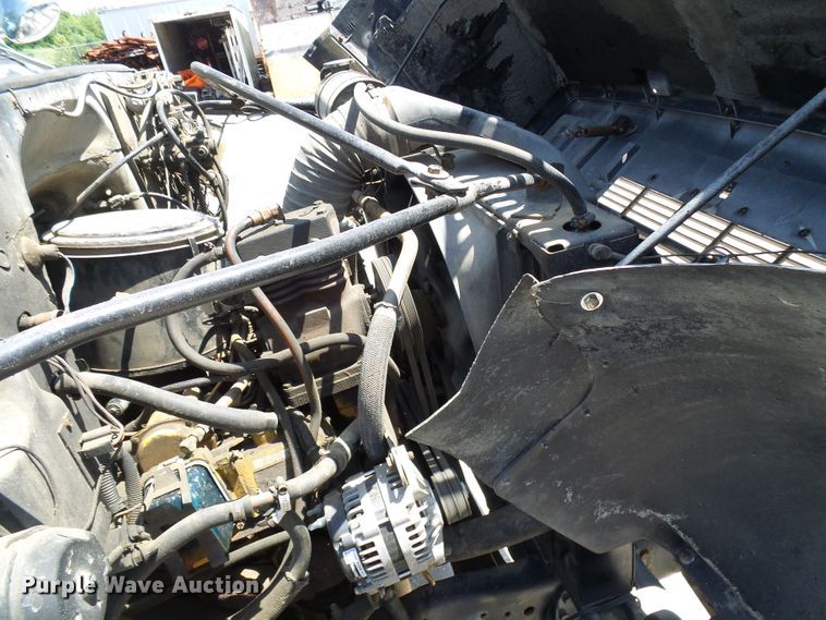 image for item DI0500 1985 Chevrolet C60 flatbed truck