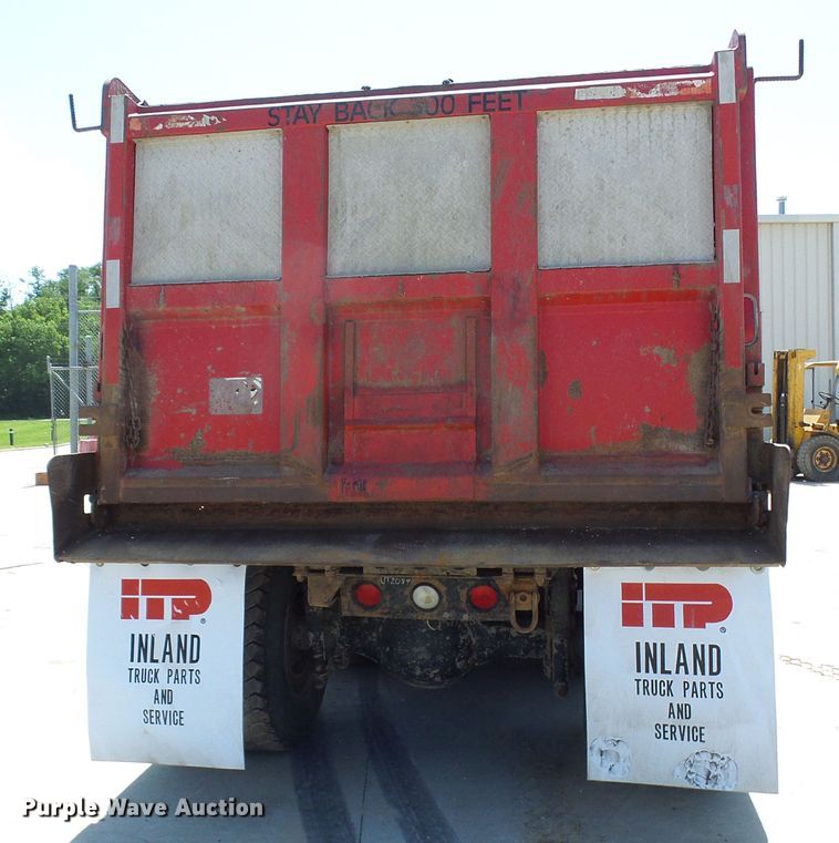 image for item DI0501 2002 Sterling L Series dump truck