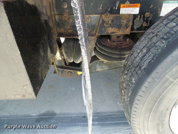 image for item DI0501 2002 Sterling L Series dump truck