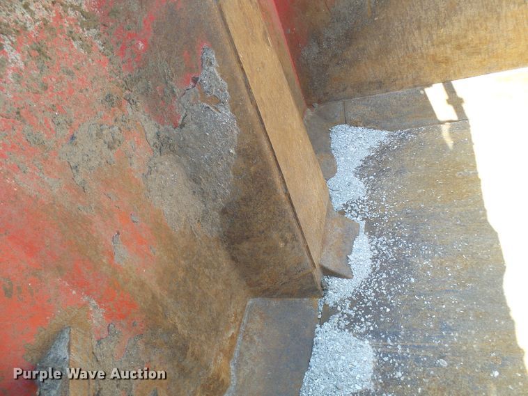 image for item DI0501 2002 Sterling L Series dump truck