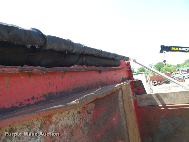 image for item DI0501 2002 Sterling L Series dump truck