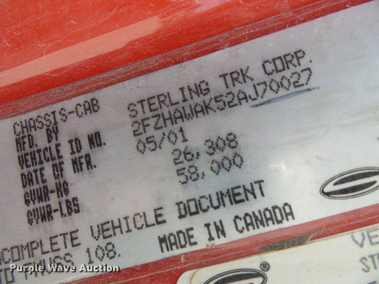 image for item DI0501 2002 Sterling L Series dump truck