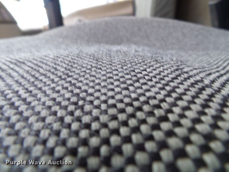 image for item DI0501 2002 Sterling L Series dump truck